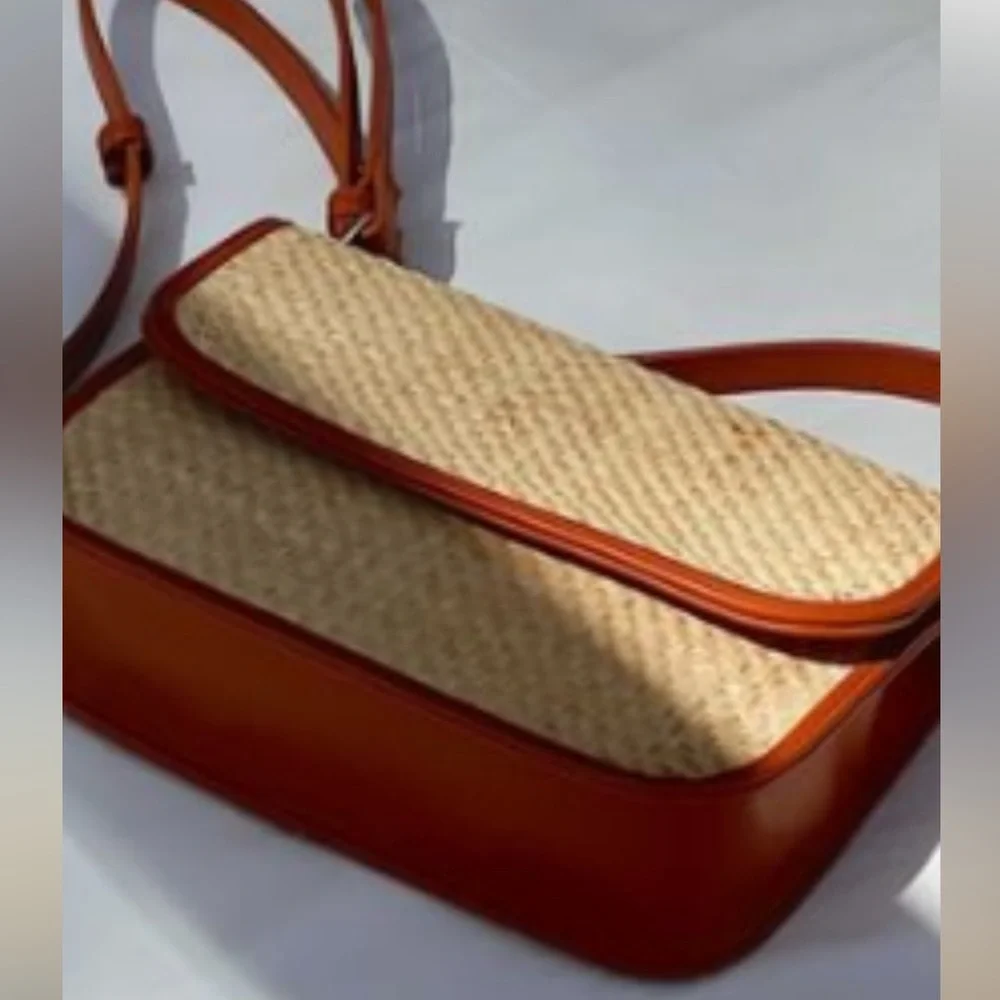 URBAN EXP CROSSBODY
